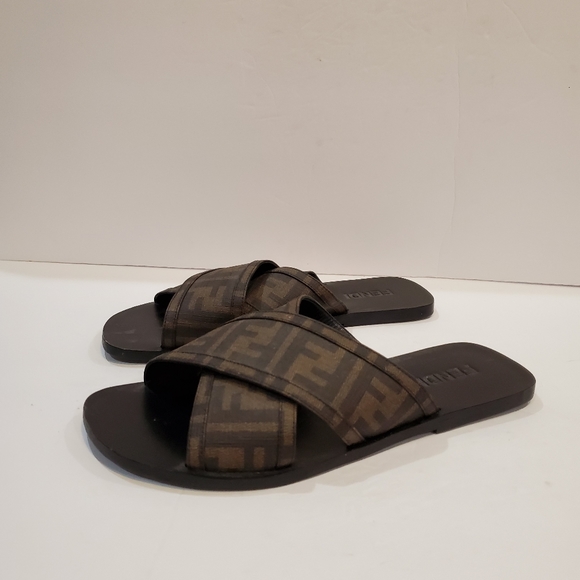 Fendi made in Italy size 7 monogram RARE sandals shoes criss cross leather - Picture 3 of 7